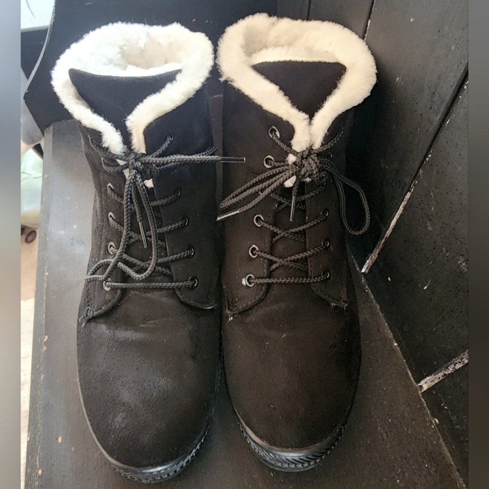 Women's boots